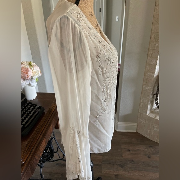 Newport News ladies, lovely silk blouse NWOT - Picture 6 of 15